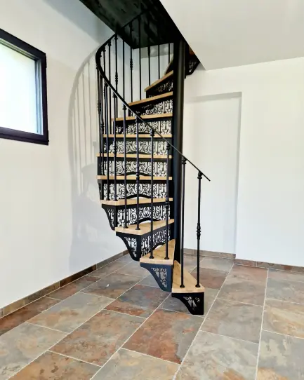 Atelier Métal Design — Ferronnerie d'art sur mesure
