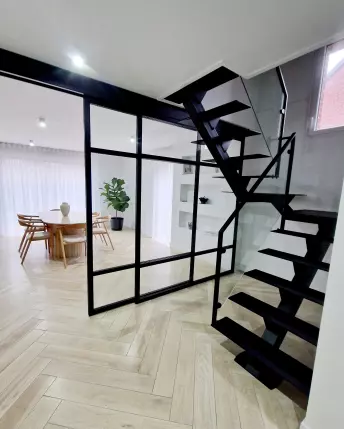 Atelier Métal Design — Ferronnerie d'art sur mesure